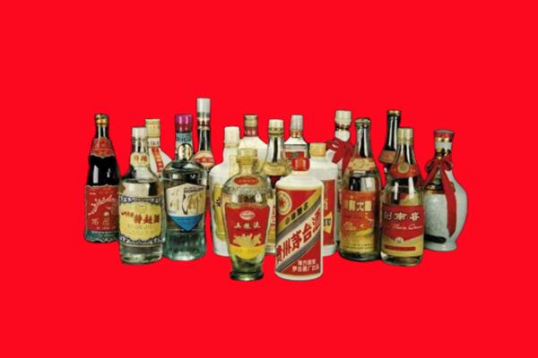 利通区回收十八老酒.jpg